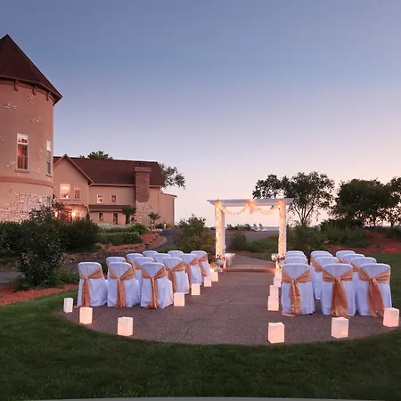 Goldmoor Inn & Resort