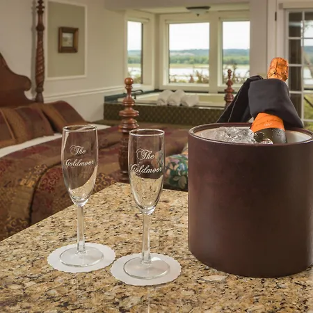 Goldmoor Inn & Resort